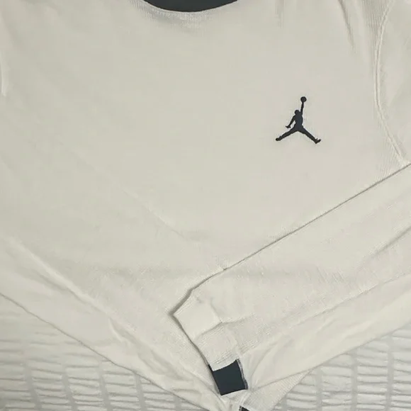Jordan White and Black Crew Neck Tee - Picture 3 of 3